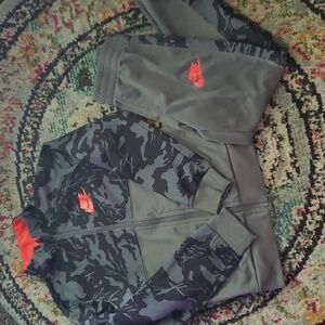 Boys Size 6 Nike Pant Suit